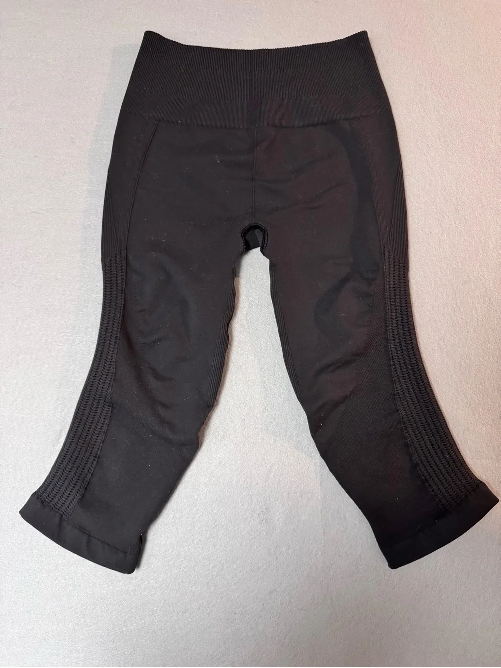 Lululemon Women’s Black In The Flow Seamless Crop Leggings